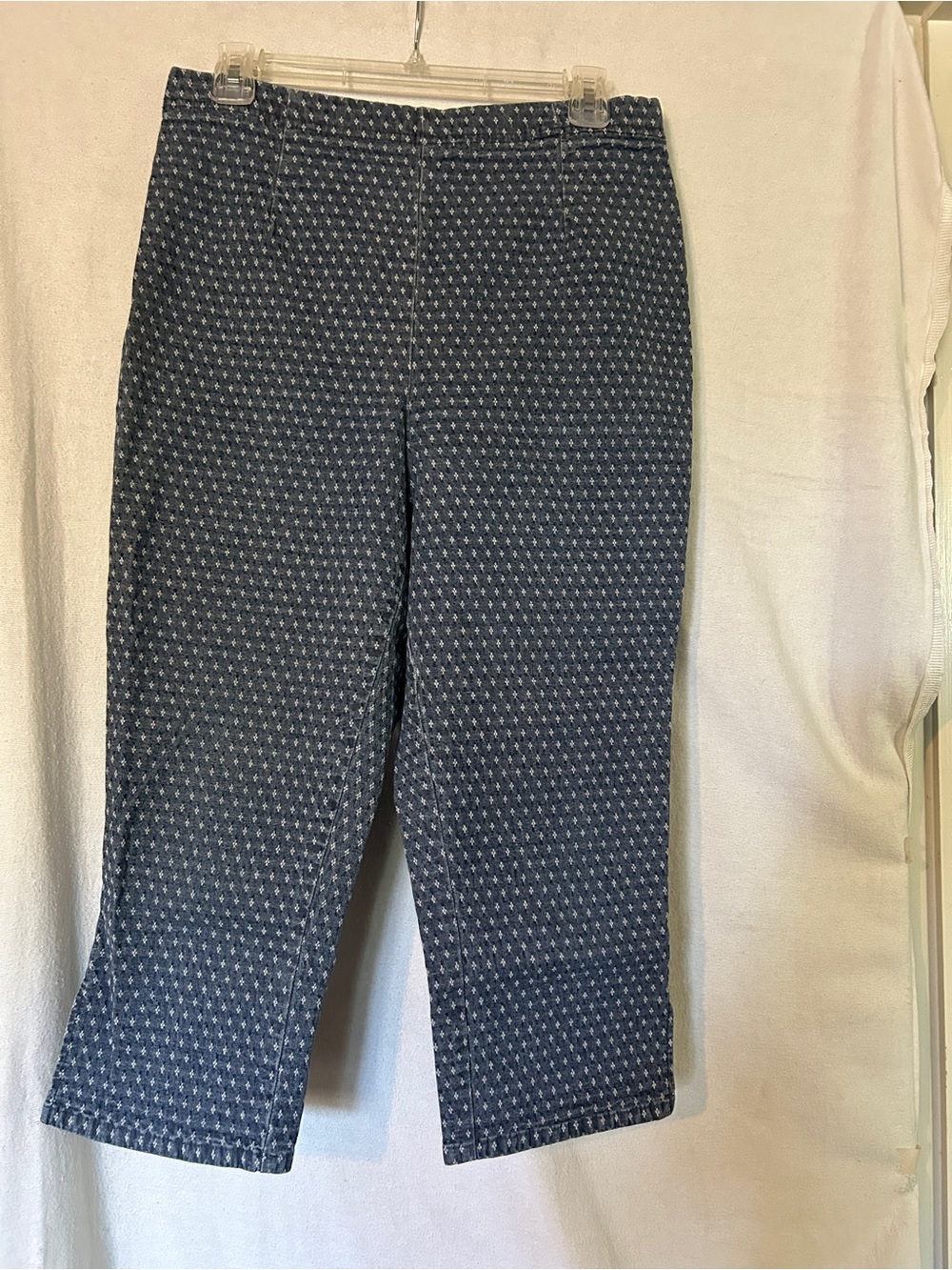 Blue with White Patterned Women's Pull-On Capri Pants